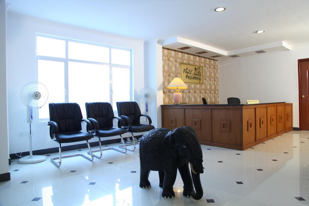 Phils' Residency & Banquets Hotel Kochi Exterior photo